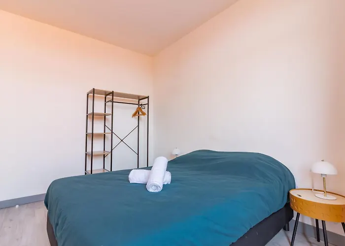 Apartman Moderne Et Elegant Michel Torrent 2 *